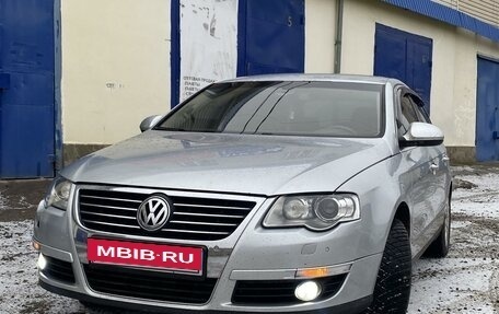 Volkswagen Passat B6, 2008 год, 885 000 рублей, 2 фотография