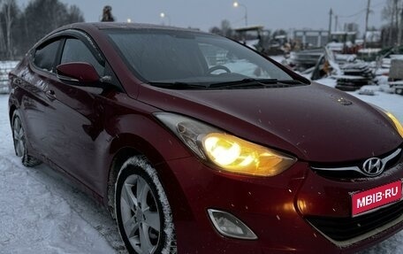 Hyundai Elantra V, 2012 год, 900 000 рублей, 1 фотография