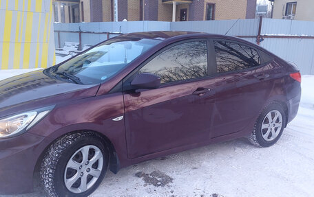 Hyundai Solaris II рестайлинг, 2011 год, 830 000 рублей, 4 фотография