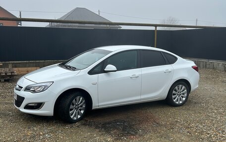 Opel Astra J, 2013 год, 960 000 рублей, 2 фотография