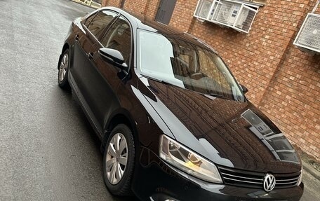 Volkswagen Jetta VI, 2011 год, 947 000 рублей, 10 фотография