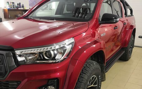 Toyota Hilux VIII, 2020 год, 4 990 000 рублей, 2 фотография