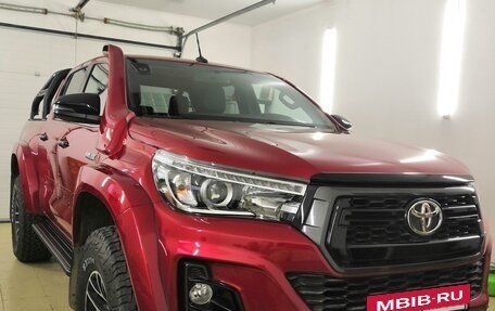 Toyota Hilux VIII, 2020 год, 4 990 000 рублей, 3 фотография