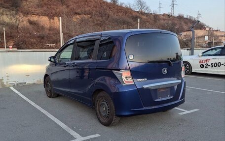 Honda Freed I, 2013 год, 1 300 000 рублей, 2 фотография