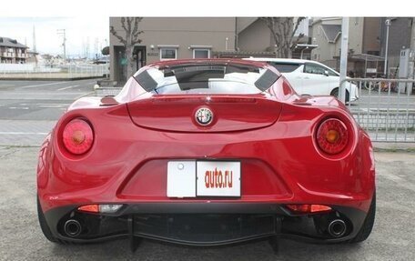 Alfa Romeo 4C, 2015 год, 6 900 000 рублей, 4 фотография