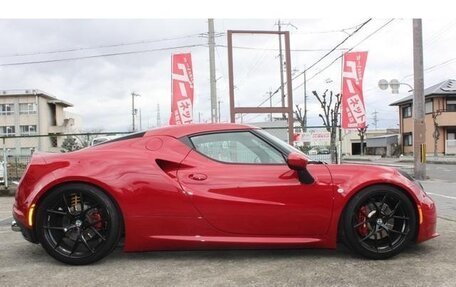 Alfa Romeo 4C, 2015 год, 6 900 000 рублей, 3 фотография