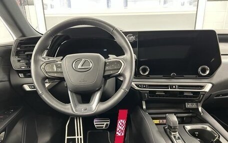 Lexus RX IV рестайлинг, 2024 год, 7 703 000 рублей, 9 фотография