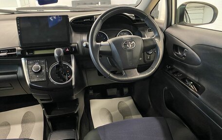 Toyota Wish II, 2012 год, 1 799 999 рублей, 15 фотография