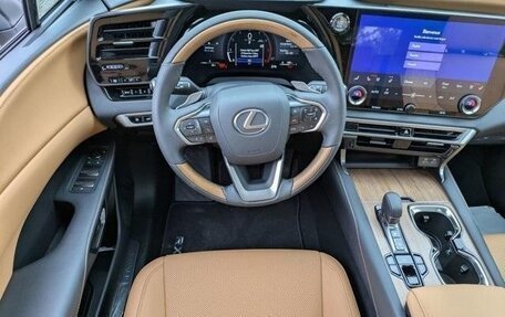 Lexus RX IV рестайлинг, 2025 год, 6 836 000 рублей, 9 фотография