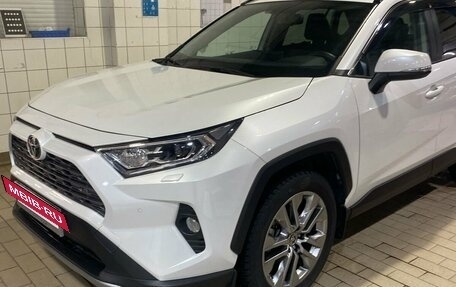 Toyota RAV4, 2022 год, 4 197 000 рублей, 7 фотография