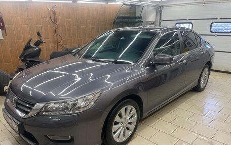 Honda Accord IX рестайлинг, 2013 год, 1 750 000 рублей, 4 фотография