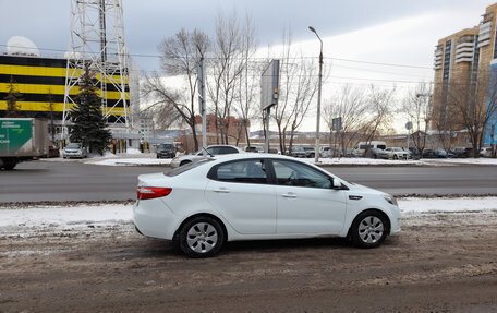 KIA Rio III рестайлинг, 2013 год, 930 000 рублей, 2 фотография