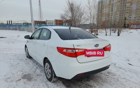 KIA Rio III рестайлинг, 2013 год, 930 000 рублей, 4 фотография