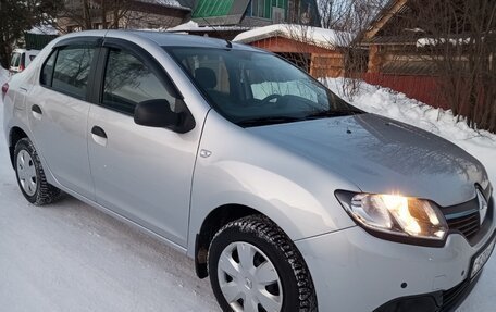 Renault Logan II, 2014 год, 890 000 рублей, 2 фотография