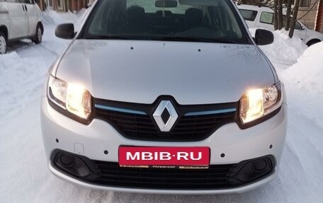 Renault Logan II, 2014 год, 890 000 рублей, 4 фотография