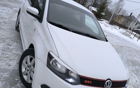 Volkswagen Polo VI (EU Market), 2015 год, 990 000 рублей, 1 фотография