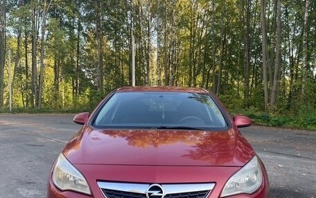 Opel Astra J, 2010 год, 770 000 рублей, 3 фотография