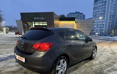 Opel Astra J, 2010 год, 700 000 рублей, 4 фотография