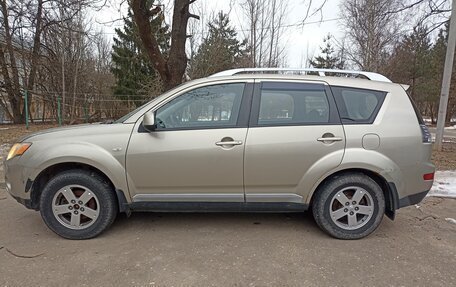 Mitsubishi Outlander III рестайлинг 3, 2008 год, 1 190 000 рублей, 2 фотография