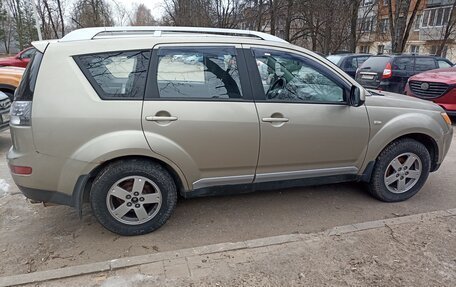 Mitsubishi Outlander III рестайлинг 3, 2008 год, 1 190 000 рублей, 10 фотография