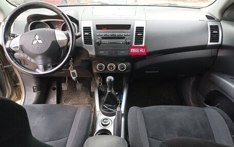 Mitsubishi Outlander III рестайлинг 3, 2008 год, 1 190 000 рублей, 14 фотография