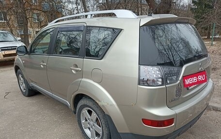 Mitsubishi Outlander III рестайлинг 3, 2008 год, 1 190 000 рублей, 7 фотография