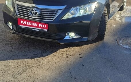 Toyota Camry, 2012 год, 2 000 000 рублей, 7 фотография