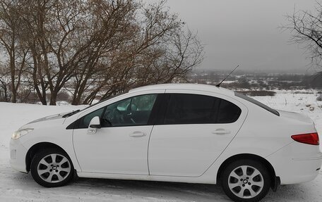 Peugeot 408 I рестайлинг, 2012 год, 650 000 рублей, 3 фотография