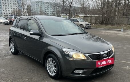 KIA cee'd I рестайлинг, 2011 год, 865 000 рублей, 3 фотография