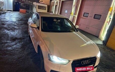 Audi A4, 2013 год, 2 500 000 рублей, 11 фотография