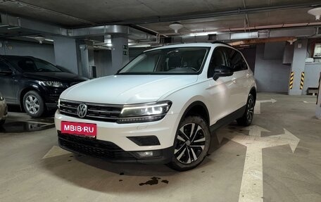 Volkswagen Tiguan II, 2019 год, 2 450 000 рублей, 1 фотография