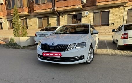 Skoda Octavia, 2017 год, 1 960 000 рублей, 2 фотография