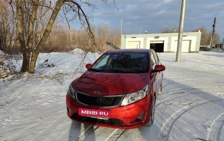 KIA Rio III рестайлинг, 2013 год, 800 000 рублей, 2 фотография