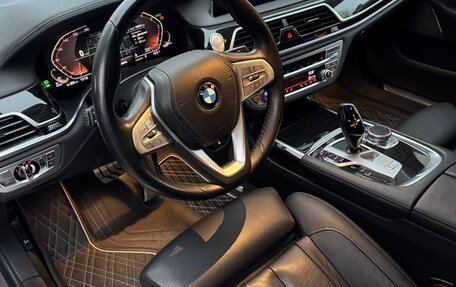 BMW 7 серия, 2019 год, 8 000 000 рублей, 7 фотография