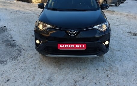 Toyota RAV4, 2016 год, 2 800 000 рублей, 4 фотография