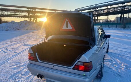 Mercedes-Benz W124, 1991 год, 340 000 рублей, 26 фотография