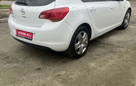 Opel Astra J, 2012 год, 890 000 рублей, 4 фотография