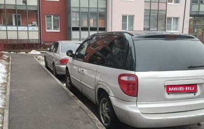 Chrysler Voyager IV, 2001 год, 500 000 рублей, 1 фотография