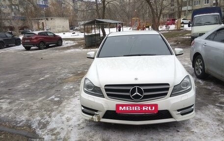 Mercedes-Benz C-Класс, 2012 год, 1 900 000 рублей, 2 фотография