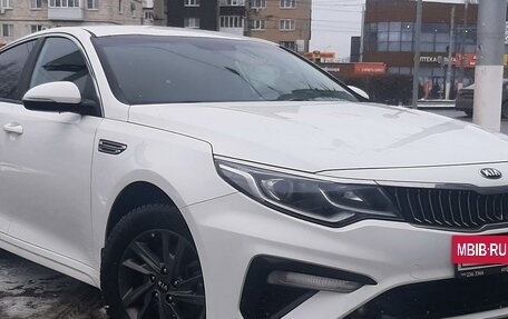 KIA Optima IV, 2019 год, 1 849 000 рублей, 2 фотография