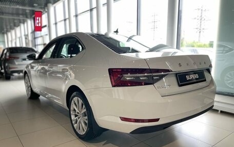 Skoda Superb III рестайлинг, 2024 год, 3 900 000 рублей, 2 фотография