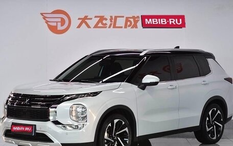 Mitsubishi Outlander, 2022 год, 3 580 000 рублей, 1 фотография