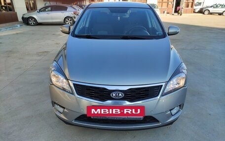 KIA cee'd I рестайлинг, 2012 год, 950 000 рублей, 2 фотография