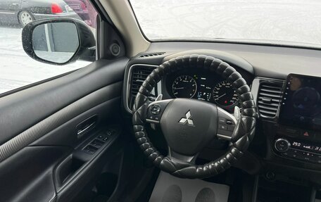 Mitsubishi Outlander III рестайлинг 3, 2012 год, 1 949 000 рублей, 14 фотография