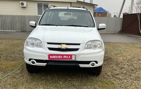 Chevrolet Niva I рестайлинг, 2013 год, 765 000 рублей, 2 фотография