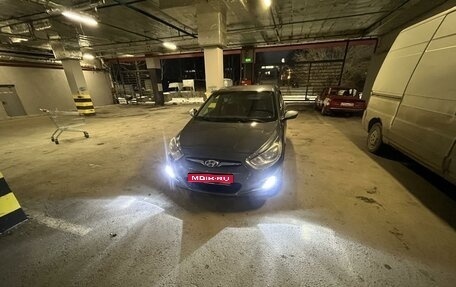 Hyundai Solaris II рестайлинг, 2011 год, 780 000 рублей, 1 фотография