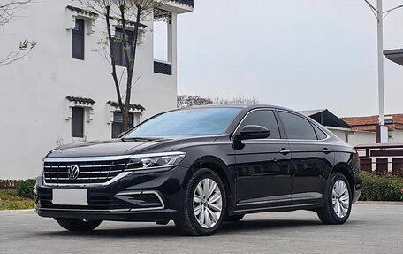 Volkswagen Passat B8 рестайлинг, 2021 год, 2 460 000 рублей, 1 фотография