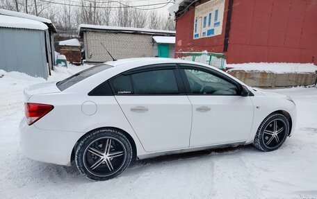 Chevrolet Cruze II, 2010 год, 440 000 рублей, 2 фотография