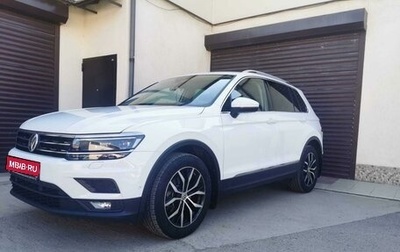 Volkswagen Tiguan II, 2019 год, 2 500 000 рублей, 1 фотография