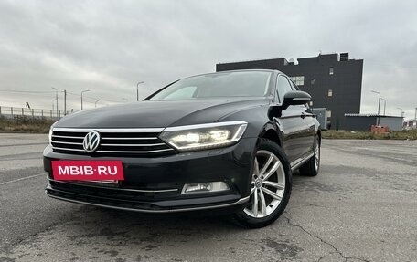 Volkswagen Passat B8 рестайлинг, 2016 год, 1 820 000 рублей, 2 фотография